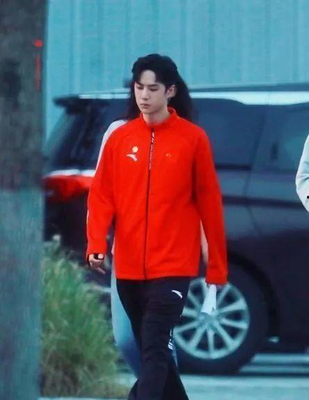 王一博刘亦菲吃瓜视频,吃瓜视频曝光幕后真相